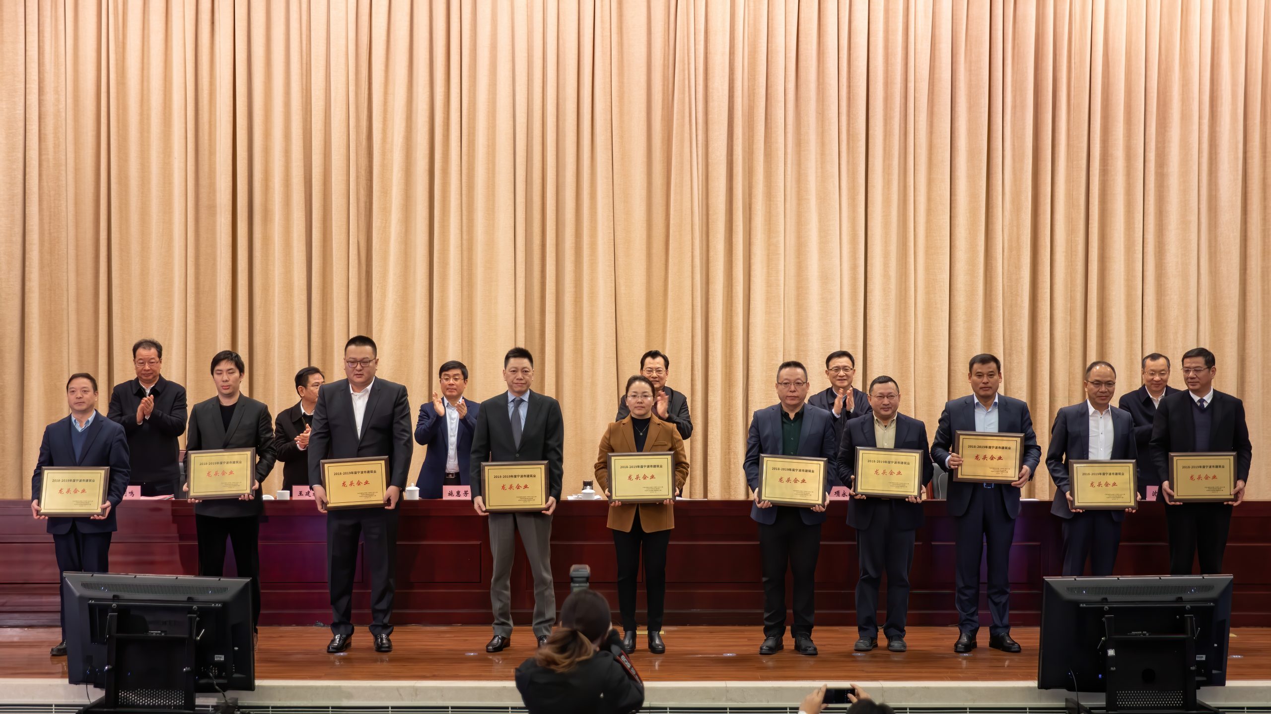 香港全年正版免费资料大全